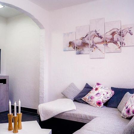 Moderne Ferienwohnung Black Beauty Auf Idyllischem Reiterhof Naehe Burg Eltz Münstermaifeld Kültér fotó