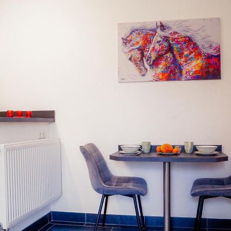 Moderne Ferienwohnung Black Beauty Auf Idyllischem Reiterhof Naehe Burg Eltz Münstermaifeld Kültér fotó