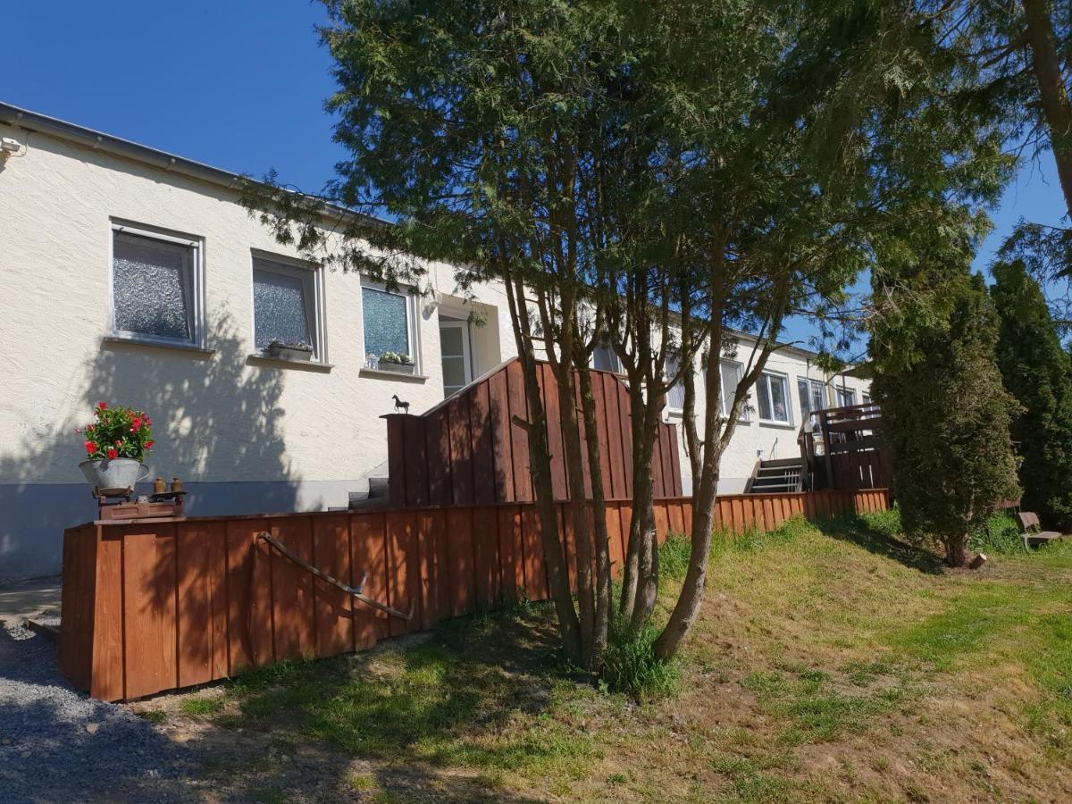 Moderne Ferienwohnung Black Beauty Auf Idyllischem Reiterhof Naehe Burg Eltz Münstermaifeld Kültér fotó